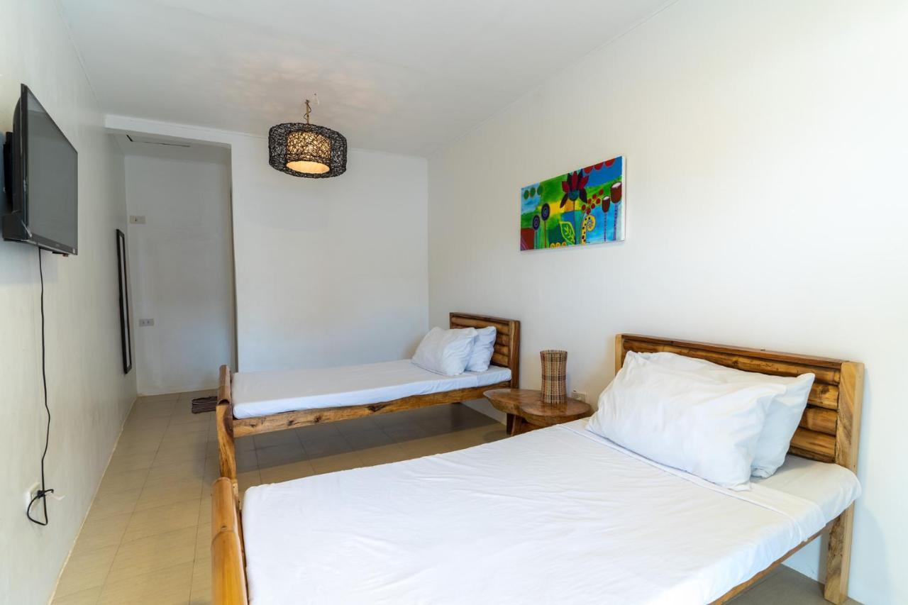 Bamboo Paraiso Resort At Bolo Beach Alaminos Εξωτερικό φωτογραφία