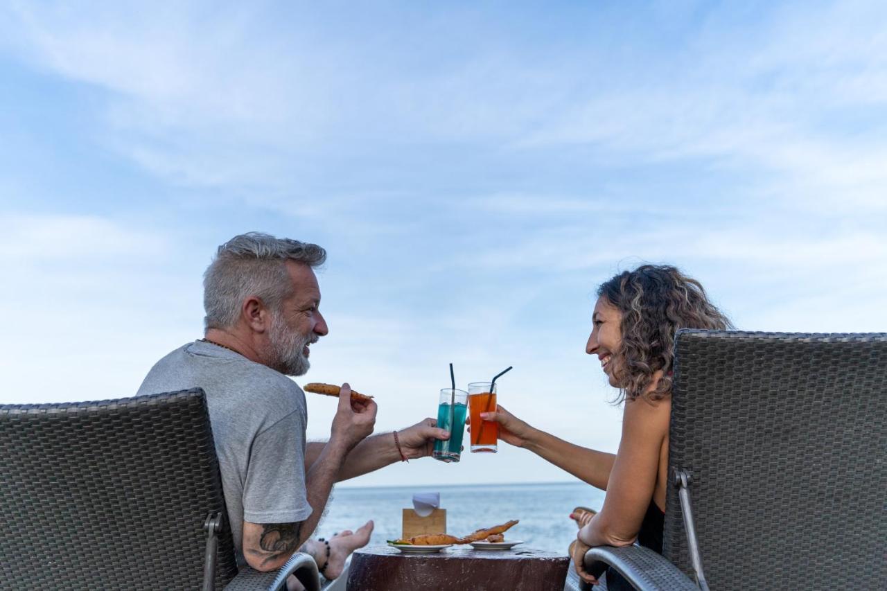 Bamboo Paraiso Resort At Bolo Beach Alaminos Εξωτερικό φωτογραφία